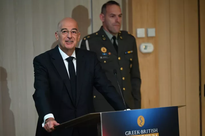 Ν. Δένδιας: Κρίσιμης σημασίας η συνεργασία Βρετανίας - Ελλάδας σε έρευνα, παραγωγή και τεχνολογία	