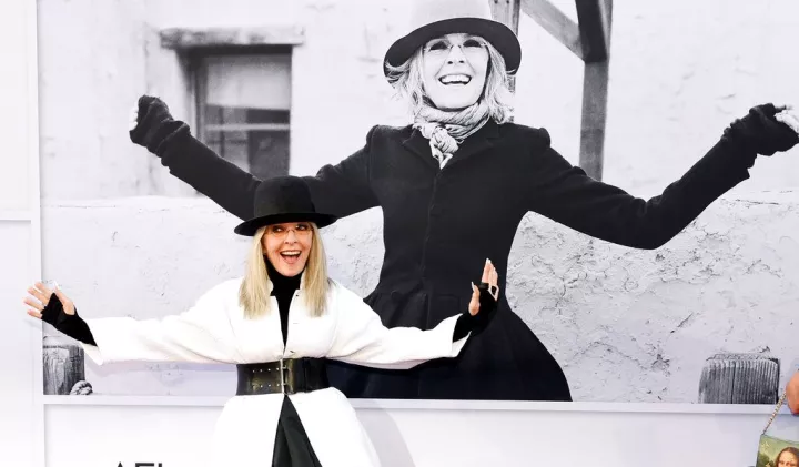 Diane Keaton: Πώς το ανδρικό στυλ έγινε mainstream στη γυναικεία μόδα