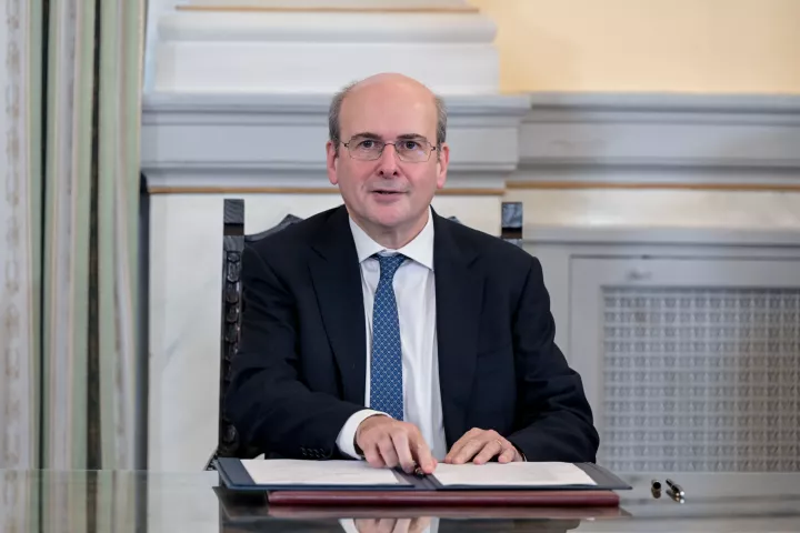 Κ. Χατζηδάκης: Τα μνημεία των ηρώων δεν είναι χώροι για διαμαρτυρίες - Είμαι κατάπληκτος από τις αντιδράσεις της αντιπολίτευσης	