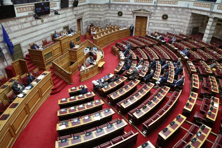 «Άλμα» της ΝΔ στο 30,1%, με διαφορά 16,3 μονάδων από το ΠΑΣΟΚ - «Όχι» σε Τσίπρα από τους πολίτες