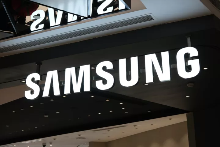 Samsung: Αναμένει ρεκόρ κερδών από το 2022 - Η «έκρηξη» της AI περιορίζει την προσφορά συμβατικών τσιπ