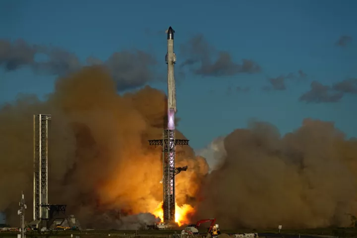 SpaceX: Πετυχημένη η 11η δοκιμαστική πτήση του Starship - Στόχος η μεταφορά ανθρώπων στον Άρη (vids)