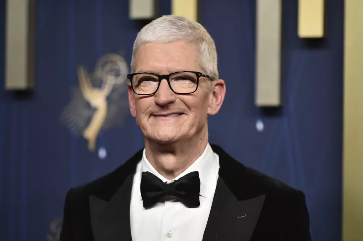 Μήνυμα του Κουκ (Apple) στο Πεκίνο: Ενισχύουμε τις επενδύσεις μας στην Κίνα