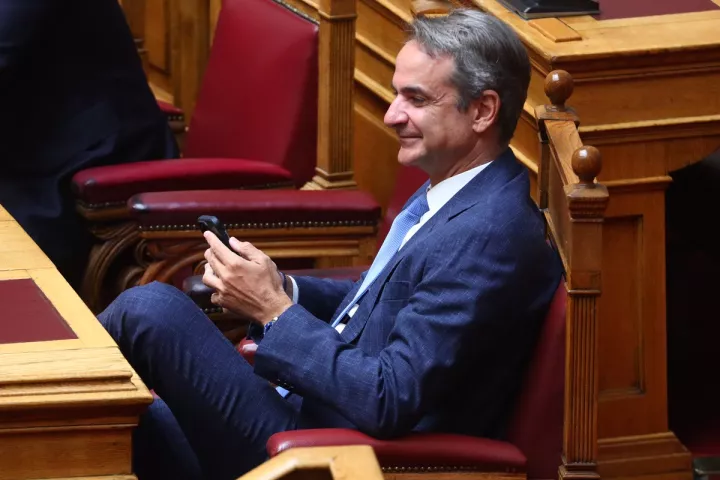 Ο Κυρ. Μητσοτάκης ενημερώνει τη Βουλή για θέματα εξωτερικής πολιτικής