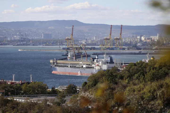 Ρωσία: Μείωση 21% στα προβλεπόμενα έσοδα από πετρέλαιο και φυσικό αέριο τον Οκτώβριο 
