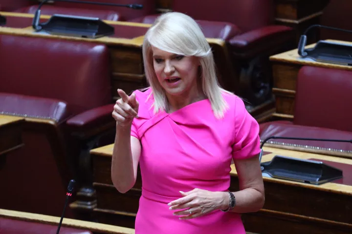 Η Τζάκρη προσφεύγει στη Δίωξη μετά τη δημοσιοποίηση της συνομιλίας με τον Κασσελάκη - «Αδιατάρακτες οι σχέσεις μας»