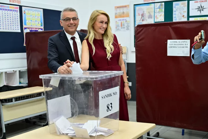 Μεγάλη νίκη του Ερχιουρμάν στα Κατεχόμενα - Εκλέγεται «πρόεδρος» του ψευδοκράτους από τον πρώτο γύρο