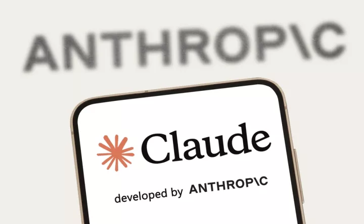 Η Anthropic επεκτείνει το Claude Code στο διαδίκτυο