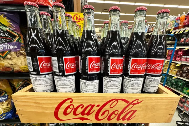 Πάνω από τις εκτιμήσεις τα έσοδα της Coca Cola - Στα 12,41 δισ. δολάρια
