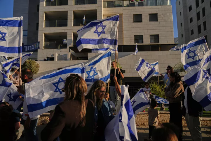 Η Χαμάς θα επιστρέψει δύο ακόμη σορούς Ισραηλινών ομήρων το βράδυ της Τρίτης μετά τις απειλές Τραμπ