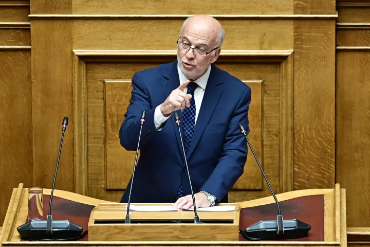 Γ. Φλωρίδης για Άγνωστο Στρατιώτη: Δεν έχουμε περιθώρια διχασμού και μάλιστα με εθνικά σύμβολα