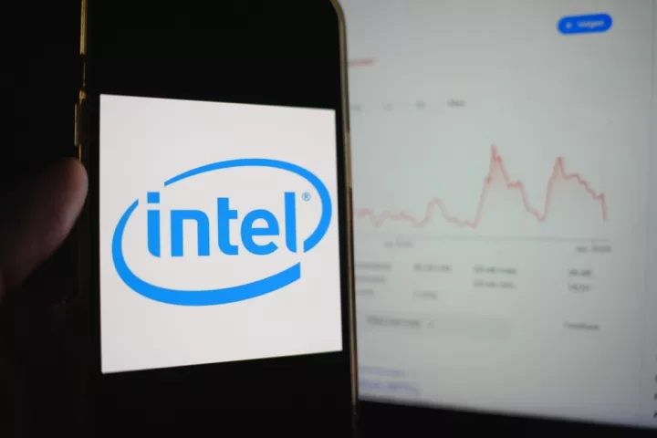 Intel: Πολύ μεγάλο project για να αποτύχει