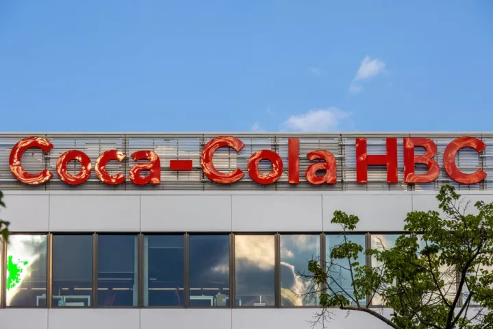 Coca Cola HBC: Πώς «είδαν» Citi και Jefferies τη συμφωνία των $2,6 δισ. για την CCBA