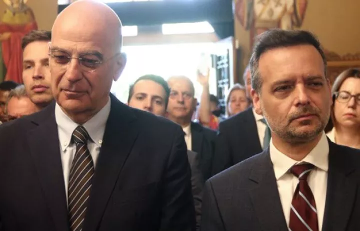Δούκας μετά τη συνάντηση με Δένδια: Η ευθύνη του Άγνωστου Στρατιώτη ανήκει στην κυβέρνηση, καλή τους τύχη