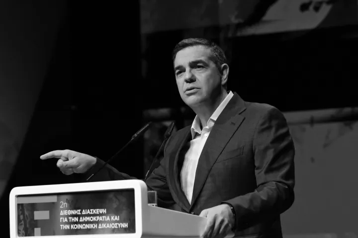 ΣΥΡΙΖΑ: Σφάξε με... Αλέξη μου ν’ αγιάσω 