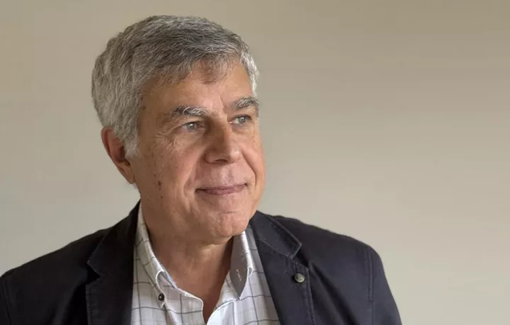 Όταν ο νέος διευθυντής του γραφείου του Ν. Ανδρουλάκη αποθέωνε Κυρ. Μητσοτάκη και Γρ. Δημητριάδη Όταν ο νέος διευθυντής του γραφείου του Ν. Ανδρουλάκη αποθέωνε Κυρ. Μητσοτάκη και Γρ. Δημητριάδη