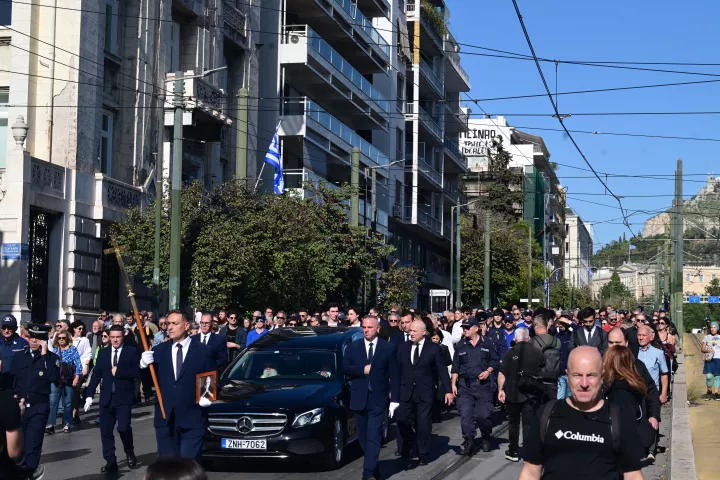 Δεν πήγαν Ανδρουλάκης, Φάμελλος και αρχηγοί της αντιπολίτευσης Δεν πήγαν Ανδρουλάκης, Φάμελλος και αρχηγοί της αντιπολίτευσης