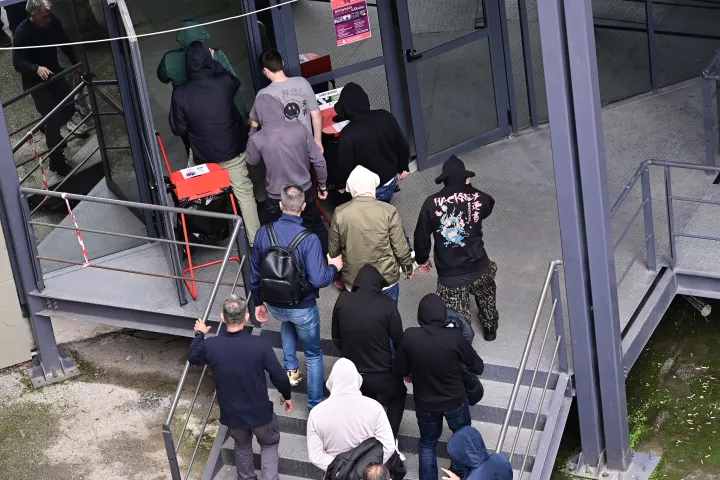 ΟΠΕΚΕΠΕ: Προφυλακίστηκε ο 38χρονος φερόμενος ως υπαρχηγός του κυκλώματος - Εννέα συνολικά οι προφυλακίσεις ΟΠΕΚΕΠΕ: Προφυλακίστηκε ο 38χρονος φερόμενος ως υπαρχηγός του κυκλώματος - Εννέα συνολικά οι προφυλακίσεις