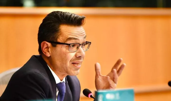 Ο Σωτήρης Σέρμπος αναλαμβάνει σύμβουλος του πρωθυπουργού για θέματα εξωτερικής πολιτικής Ο Σωτήρης Σέρμπος αναλαμβάνει σύμβουλος του πρωθυπουργού για θέματα εξωτερικής πολιτικής