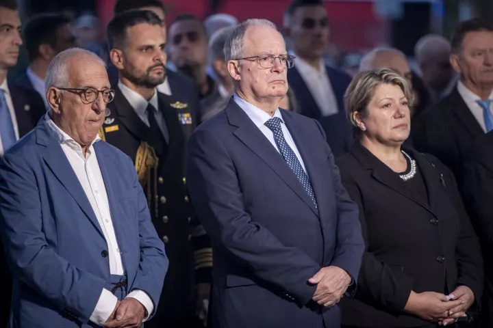Κ. Τασούλας: Παραβρέθηκε στα αποκαλυπτήρια προτομής του Λυγγερίδα - Παρών και ο Κακλαμάνης Κ. Τασούλας: Παραβρέθηκε στα αποκαλυπτήρια προτομής του Λυγγερίδα - Παρών και ο Κακλαμάνης