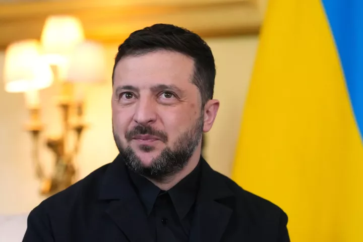Ζελένσκι: Επεκτείνουμε τη γεωγραφική κάλυψη των επιθέσεων μέσα στη Ρωσία (vid) Ζελένσκι: Επεκτείνουμε τη γεωγραφική κάλυψη των επιθέσεων μέσα στη Ρωσία (vid)