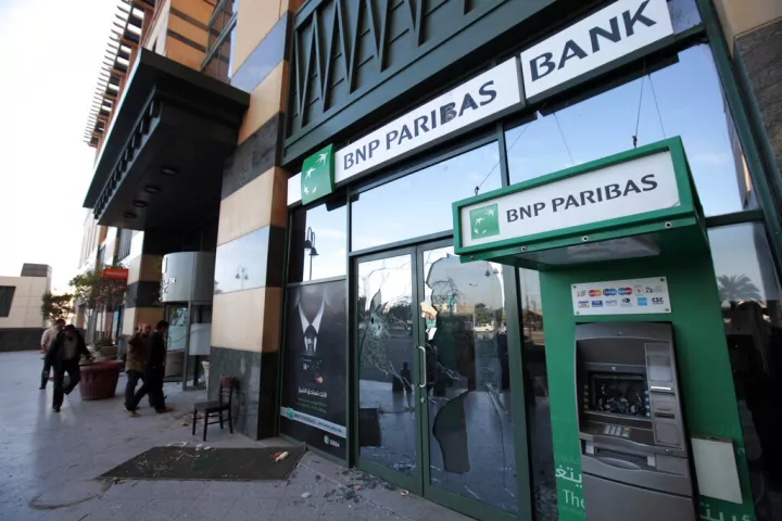Κάτω από τις εκτιμήσεις τα αποτελέσματα της BNP Paribas - Το «βαρίδι» της AXA Κάτω από τις εκτιμήσεις τα αποτελέσματα της BNP Paribas - Το «βαρίδι» της AXA