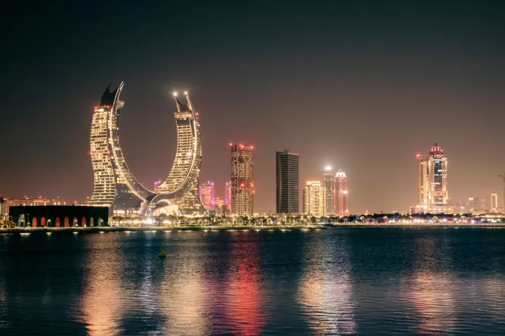 Το Κατάρ «ποντάρει» στο ενδιαφέρον ΗΠΑ και Βρετανίας για επενδύσεις στην Τεχνητή Νοημοσύνη Το Κατάρ «ποντάρει» στο ενδιαφέρον ΗΠΑ και Βρετανίας για επενδύσεις στην Τεχνητή Νοημοσύνη