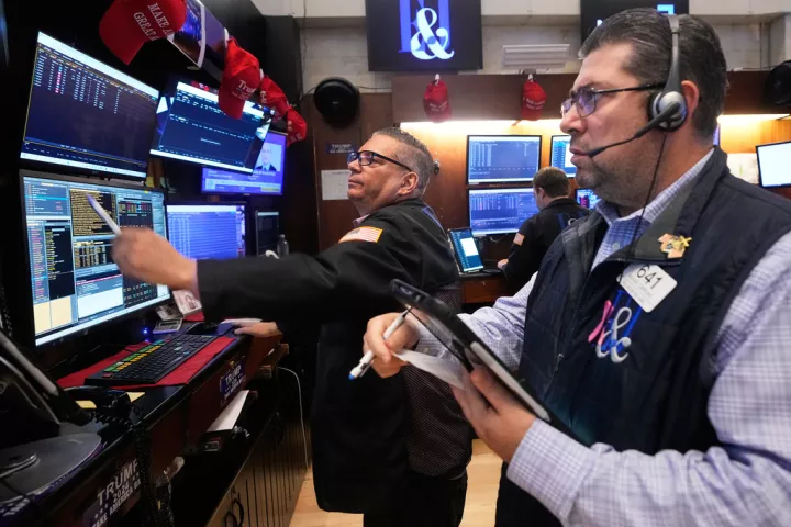 Νέα ιστορικά ρεκόρ στη Wall Street μετά τα εντυπωσιακά εταιρικά κέρδη Νέα ιστορικά ρεκόρ στη Wall Street μετά τα εντυπωσιακά εταιρικά κέρδη