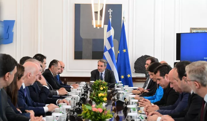 Υπουργικό Συμβούλιο την Τετάρτη υπό τον Κυρ. Μητσοτάκη - Στο τραπέζι η ένταξη ΟΠΕΚΕΠΕ στην ΑΑΔΕ Υπουργικό Συμβούλιο την Τετάρτη υπό τον Κυρ. Μητσοτάκη - Στο τραπέζι η ένταξη ΟΠΕΚΕΠΕ στην ΑΑΔΕ