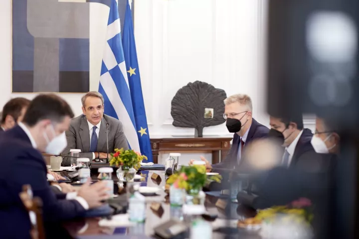 Κυρ. Μητσοτάκης για παρελάσεις: Οι πολίτες γύρισαν την πλάτη στην τοξικότητα και στη μιζέρια που επιμένουν να διακινούν κάποιοι Κυρ. Μητσοτάκης για παρελάσεις: Οι πολίτες γύρισαν την πλάτη στην τοξικότητα και στη μιζέρια που επιμένουν να διακινούν κάποιοι