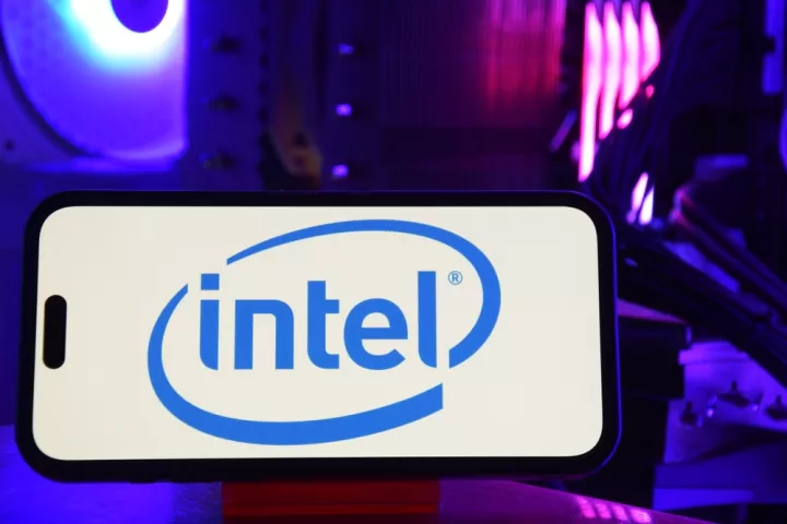 Η νεκρανάσταση της Intel διπλασίασε την τιμή της  Η νεκρανάσταση της Intel διπλασίασε την τιμή της