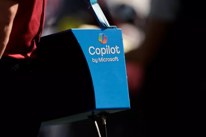 Στα 77,7 δισ. δολάρια τα έσοδα της Microsoft - «Οδηγός» η σύμπλευση με την OpenAI  Στα 77,7 δισ. δολάρια τα έσοδα της Microsoft - «Οδηγός» η σύμπλευση με την OpenAI