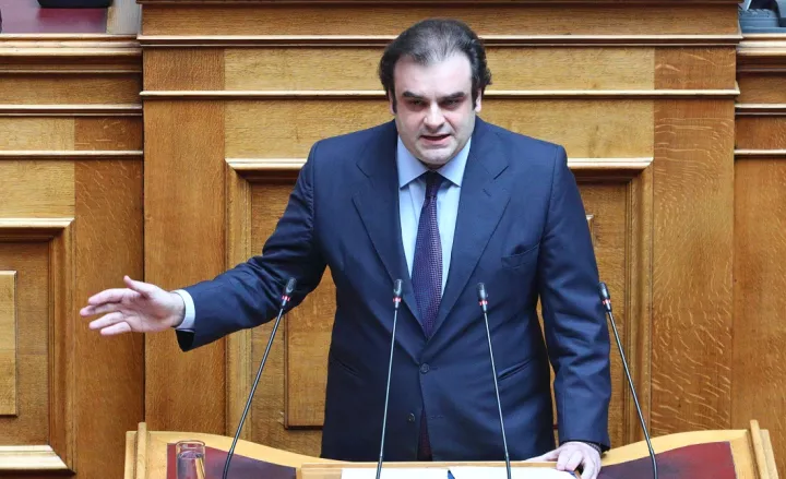Κυρ. Πιερρακάκης: Πρέπει να ληφθούν δύσκολες αποφάσεις για τα ΕΛΤΑ - Ποια 204 καταστήματα θα κλείσουν Κυρ. Πιερρακάκης: Πρέπει να ληφθούν δύσκολες αποφάσεις για τα ΕΛΤΑ - Ποια 204 καταστήματα θα κλείσουν