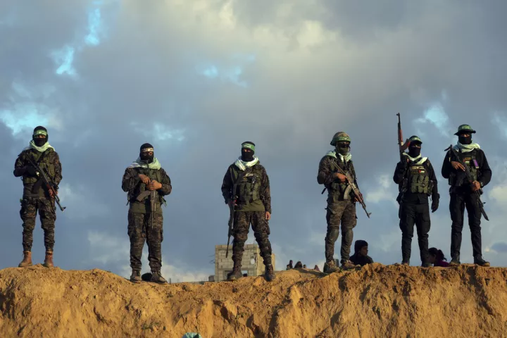 Η Χαμάς ξαναρχίζει την αναζήτηση των σορών των ομήρων σε περιοχές της Γάζας που ελέγχονται από τις IDF Η Χαμάς ξαναρχίζει την αναζήτηση των σορών των ομήρων σε περιοχές της Γάζας που ελέγχονται από τις IDF