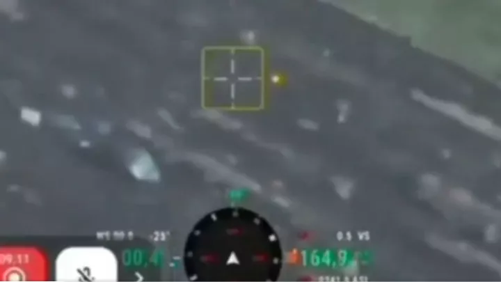 Η Ρωσία απέτρεψε αερομεταφορά ουκρανικών ειδικών δυνάμεων με ελικόπτερο στην πόλη Ποκρόβσκ (pics&vids)