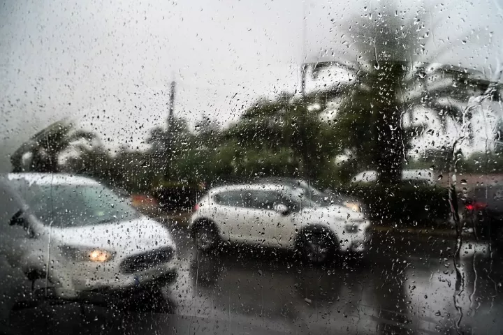 Έκτακτο δελτίο καιρού: Ισχυρές βροχές και καταιγίδες από αύριο - Σε ποιες περιοχές θα εκδηλωθούν