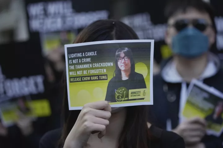 Χονγκ Κονγκ: Το δικαστήριο απορρίπτει το αίτημα γνωστής ακτιβίστριας για τερματισμό δίκης περί ανατροπής του κράτους