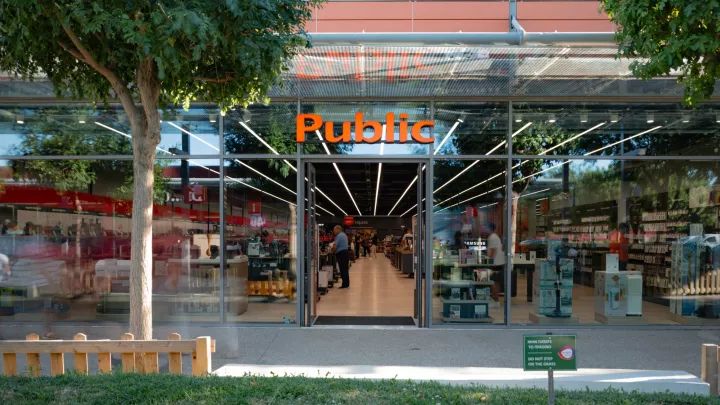 Public Smart Park: Το νέο «έξυπνο» κατάστημα που φέρνει φρέσκια πνοή στο retail