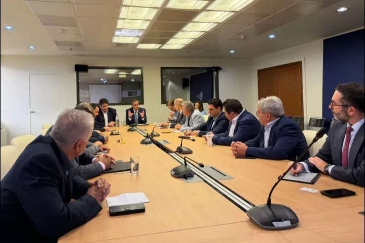 Συνάντηση Παπασταύρου - Λιβάνιου: Στην ατζέντα η επέκταση της αρμοδιότητας της ΕΥΔΑΠ σε Εύβοια, Βοιωτία και Φωκίδα