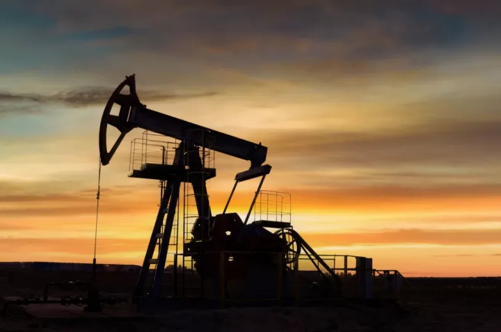 Φόβοι για υπερπλεόνασμα πετρελαίου