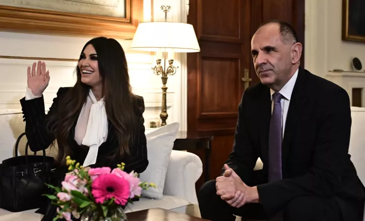 Την πρέσβη των ΗΠΑ Κ. Γκίλφοϊλ δέχθηκε στο υπουργείο ο ΥΠΕΞ Γ. Γεραπετρίτης (pics)