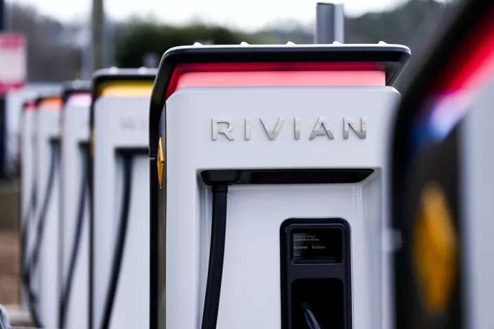 Η Rivian «επιταχύνει» στον κλάδο της Τεχνητής Νοημοσύνης, με τη σύσταση της Mind Robotics