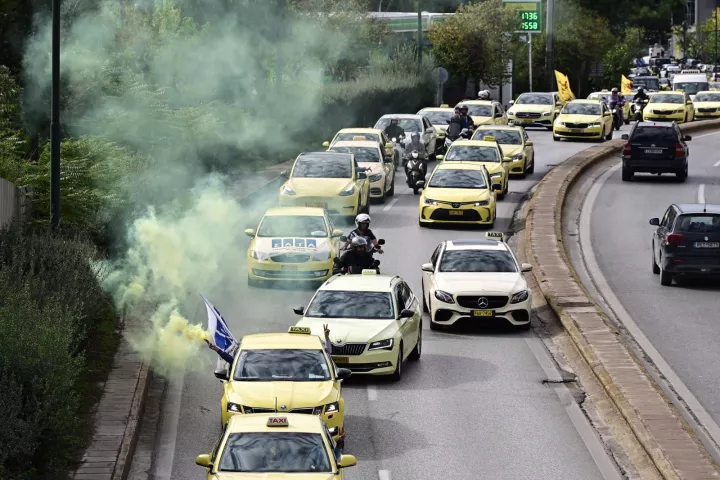 Ματαιώνεται η προγραμματισμένη δεύτερη μέρα απεργίας στα ταξί