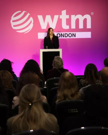 Υπουργείο Τουρισμού: Δυναμική παρουσία της Ελλάδας στη World Travel Market 2025 στο Λονδίνο