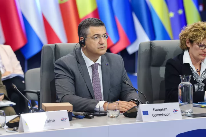 Τζιτζικώστας για εκσυγχρονισμό σιδηροδρόμων: Ικανοποίηση για την πρόοδο των χρονοδιαγραμμάτων από την Ελλάδα