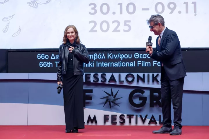 Ιζαμπέλ Ιπέρ: Η καριέρα μου υπήρξε μια βουτιά προς το άγνωστο