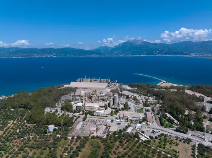 ΤΙΤΑΝ: Ξεπέρασαν τα 2 δισ. ευρώ οι πωλήσεις για το εννιάμηνο του 2025 - Αύξηση 8,4% στα EBITDA