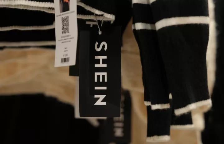 Γαλλία: Η κυβέρνηση διατάσσει τον έλεγχο 200.000 δεμάτων που έφτασαν το τελευταίο 24ωρο μέσω της πλατφόρμας Shein