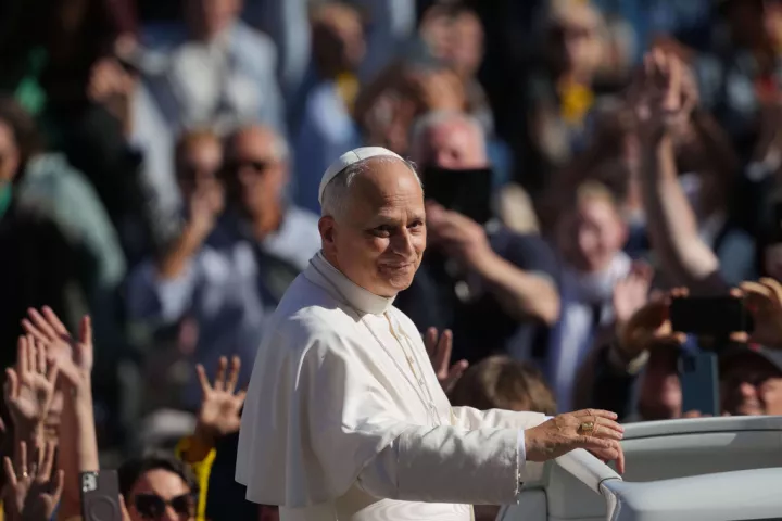 Η κριτική του Πάπα Λέοντα στον Τραμπ ενθαρρύνει τους καθολικούς των ΗΠΑ να βοηθήσουν τους μετανάστες