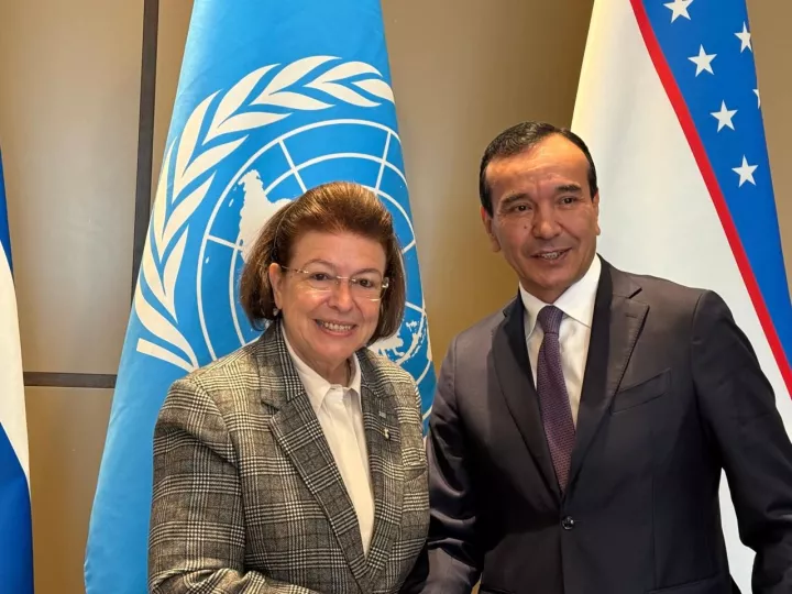 Υπ. Πολιτισμού Ουζμπεκιστάν σε Λ. Μενδώνη: Στηρίζουμε το ελληνικό αίτημα για την επανένωση των Γλυπτών